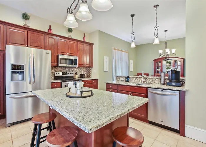 Greenridge Getaway:Near Universities & Attractions